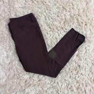 Women’s Size 28R Purple Tailored Sportsman Knee Patch Horseback Riding Breeches